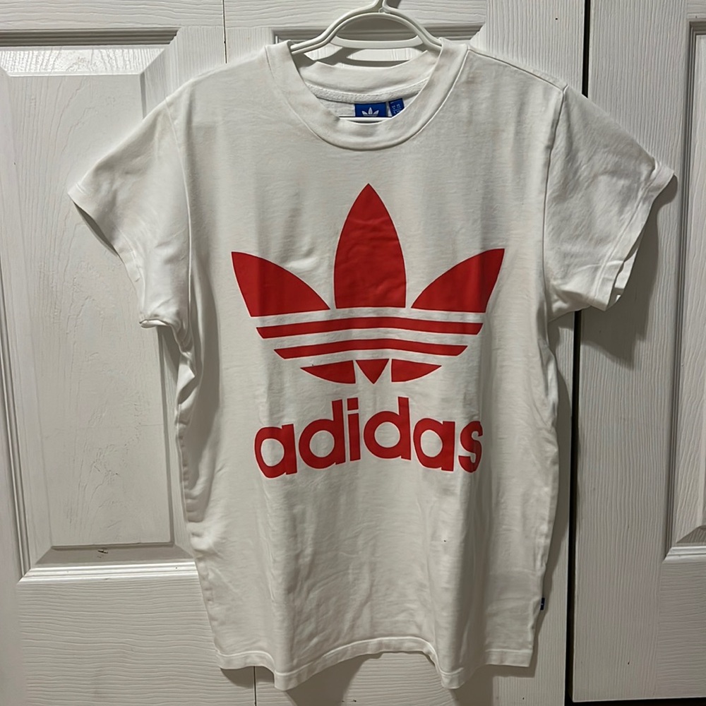 (adidas) white oversized logo tee